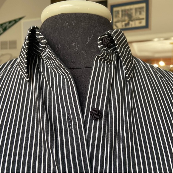 Ralph Lauren Long Sleeve Black and White Stripe Women's Small Button-Down - Picture 4 of 5